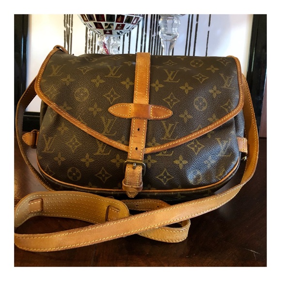 Louis Vuitton Handbags - AUTHENTIC LOUIS VUITTON SAUMUR 30 CROSSBODY BAG